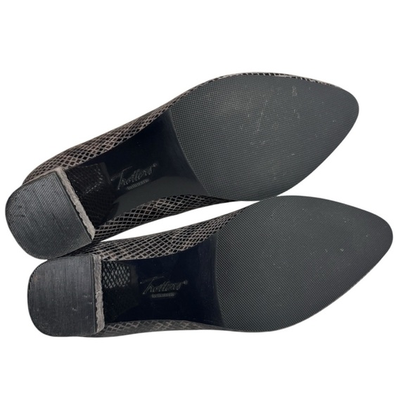 Trotters Kari Dark Gray Snake Print Block Heels Slip On Leather Pumps 7.5 W - Picture 13 of 14